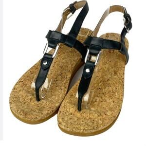 NWOT Ugg Aleigh T Strap Sandals Size 9.5